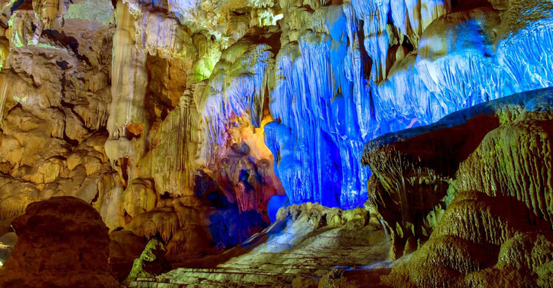 Dau Go (Driftwood) Grotto